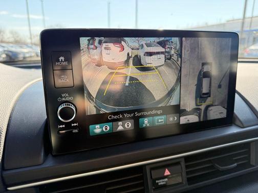 Gray 2023 Honda Pilot AWD Elite