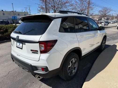 2023 Honda Passport AWD TrailSport