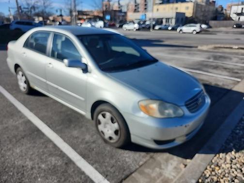 2004 Toyota Corolla LE