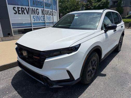 Platinum White Pearl 2026 Honda CR-V Hybrid TrailSport AWD