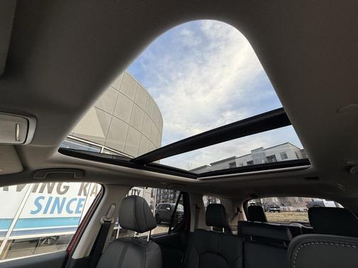 2025 Honda Pilot Touring 8-Passenger