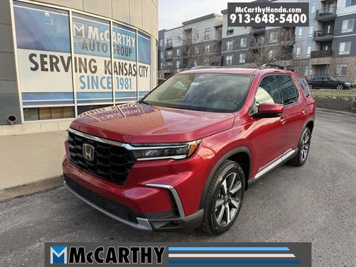 2025 Honda Pilot Touring 8-Passenger