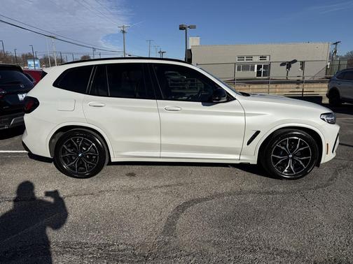 2023 BMW X3 M40i