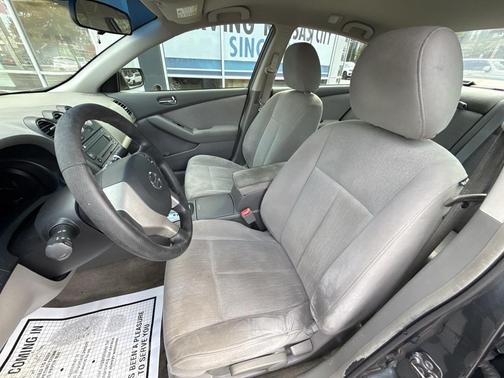 2010 Nissan Altima 2.5 S