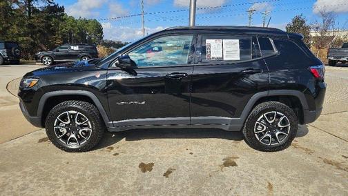 2024 Jeep Compass Trailhawk