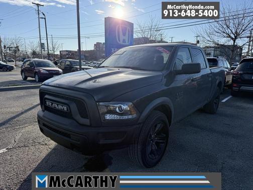 2024 RAM 1500 Classic Warlock Crew Cab 4x2 5'7' Box