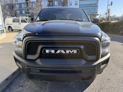 2024 RAM 1500 Classic Warlock Crew Cab 4x2 5'7' Box
