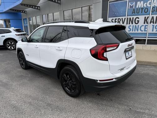 2024 GMC Terrain AWD AT4