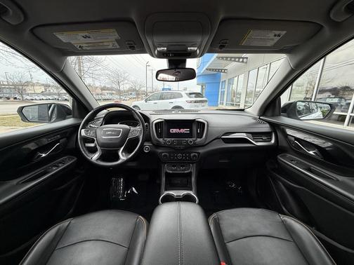 2024 GMC Terrain AWD AT4