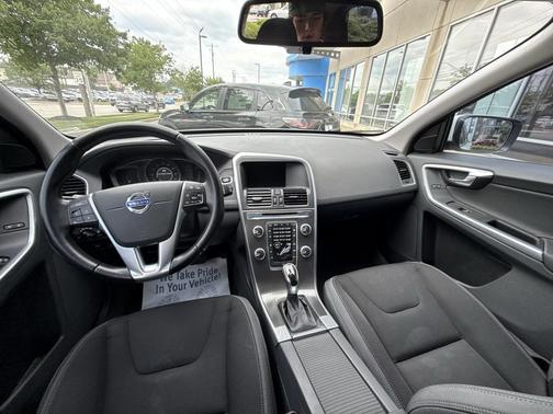 2015 Volvo XC60 T5