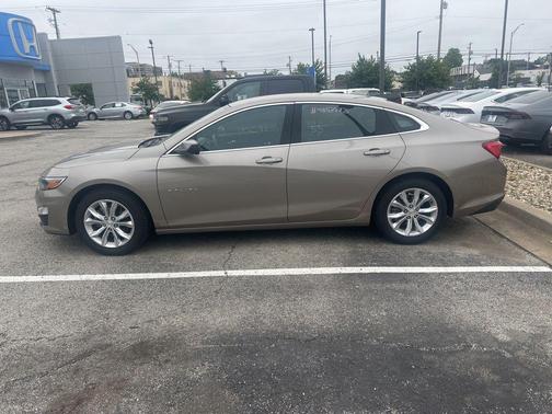 Mineral Gray Metallic 2023 Chevrolet Malibu FWD 1LT