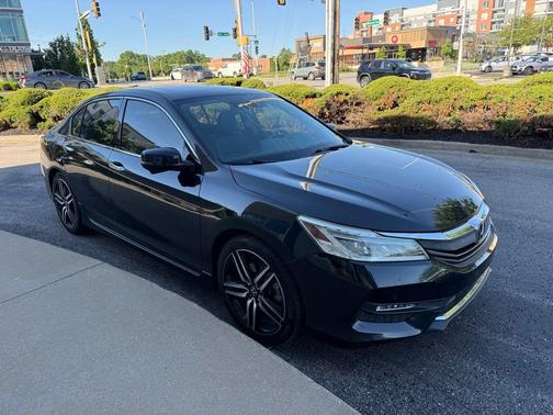 Crystal Black Pearl 2017 Honda Accord Touring V6