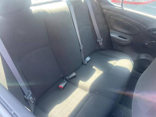 2012 Nissan Versa 1.6 S