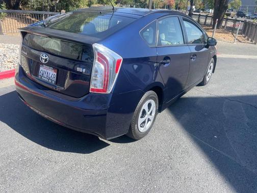2012 Toyota Prius Two