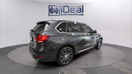Space Gray Metallic 2016 BMW X5 xDrive35i