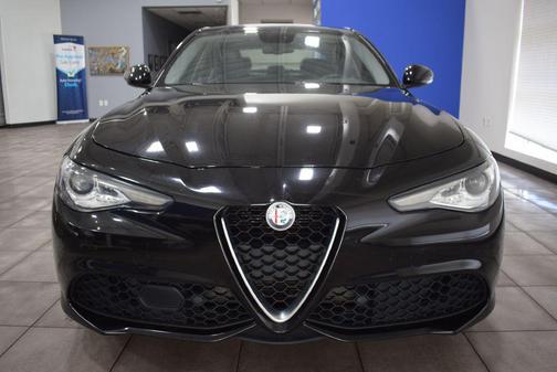 2018 Alfa Romeo Giulia Base