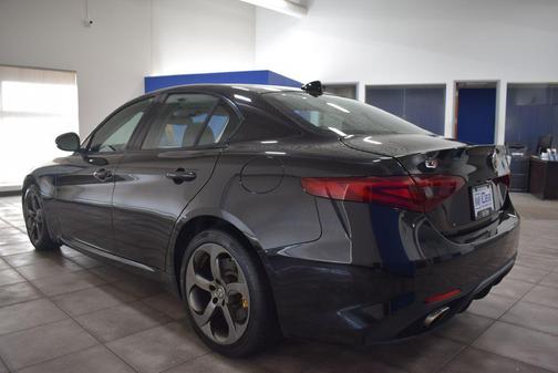 2018 Alfa Romeo Giulia Base