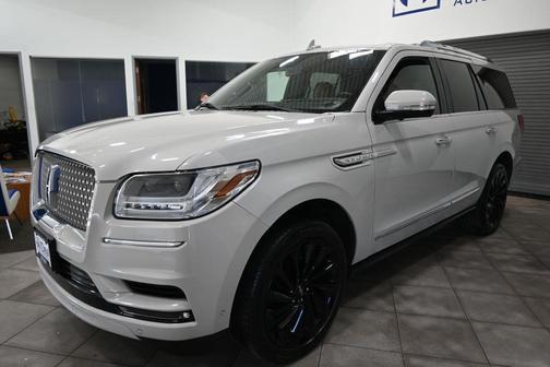 Ceramic Pearl 2021 Lincoln Navigator Reserve