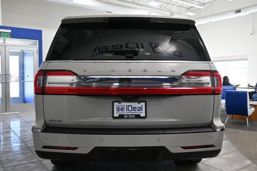 Ceramic Pearl 2021 Lincoln Navigator Reserve