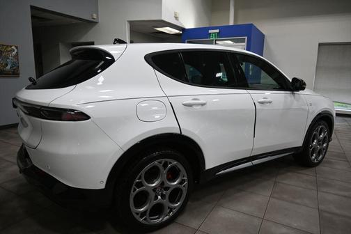 Alfa White 2024 Alfa Romeo Tonale Ti EAWD