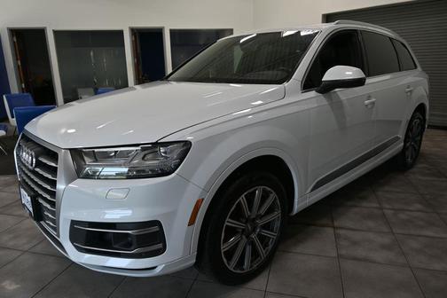 Carrara White 2017 Audi Q7 3.0T Prestige