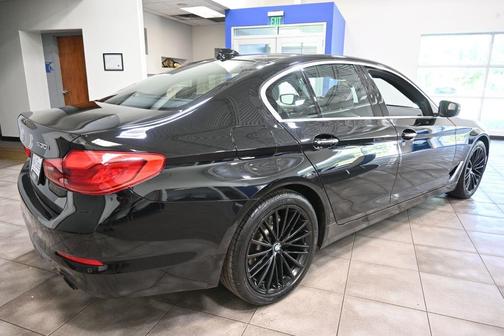 Jet Black 2018 BMW 530 xDrive