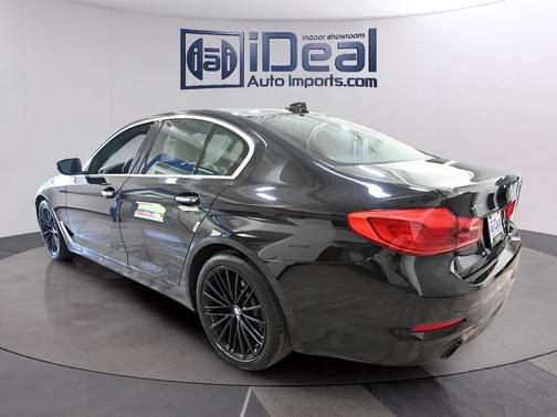 Jet Black 2018 BMW 530 xDrive