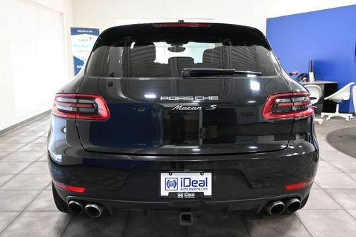 2018 Porsche Macan S