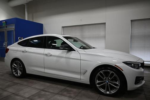 2017 BMW 330 Gran Turismo xDrive