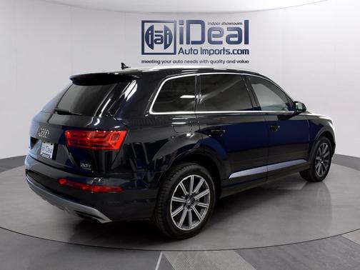 Night Black 2017 Audi Q7 3.0T Premium