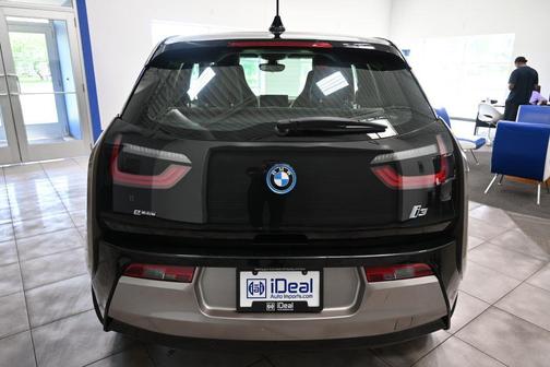 Ionic Silver Metallic w/BMW i Frozen Blue Accent 2014 BMW i3 Base w/Range Extender