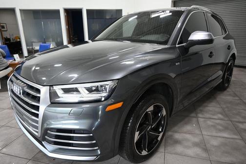 Daytona Gray Pearl Effect 2018 Audi SQ5 3.0T Premium Plus