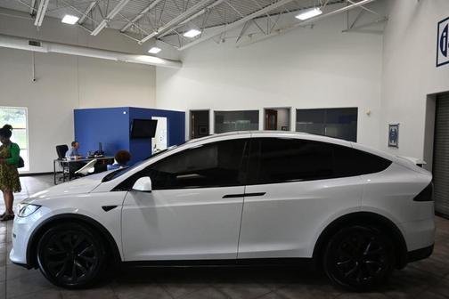 Pearl White Multi-Coat 2022 Tesla Model X Plaid Tri Motor All-Wheel Drive