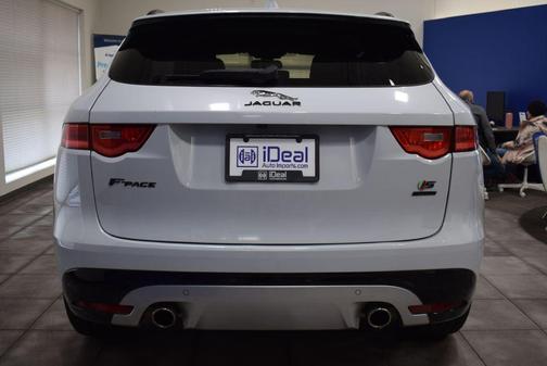 2017 Jaguar F-PACE S