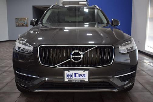 2018 Volvo XC90 T5 Momentum
