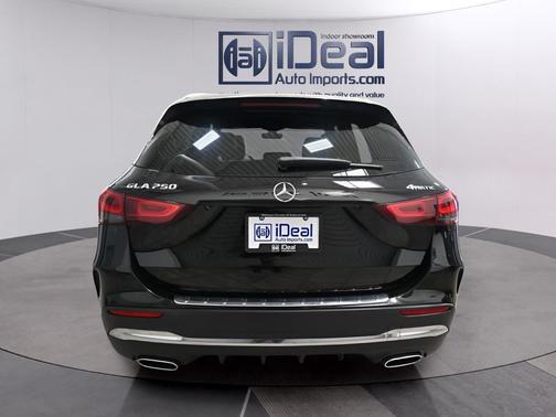 Night Black 2022 Mercedes-Benz GLA 250 4MATIC