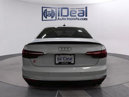 Glacier White Metallic 2021 Audi S4 Premium TFSI quattro Tiptronic