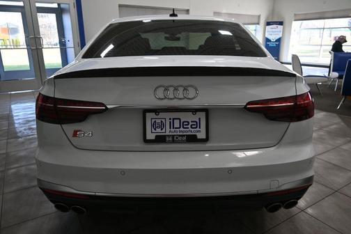 Glacier White Metallic 2021 Audi S4 Premium TFSI quattro Tiptronic