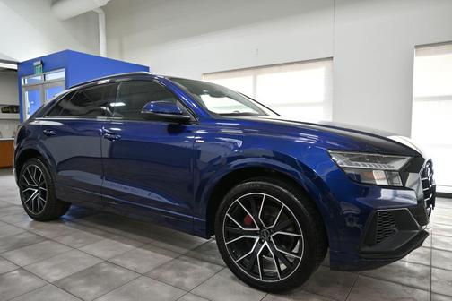 2021 Audi Q8 55 Premium Plus