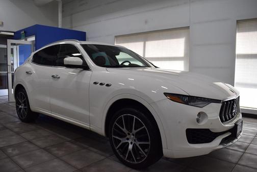 2017 Maserati Levante Base