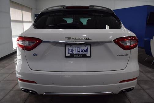 2017 Maserati Levante Base