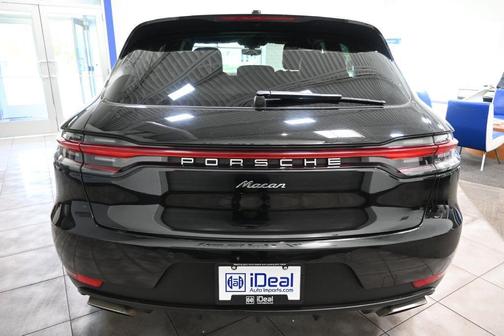 2019 Porsche Macan Macan
