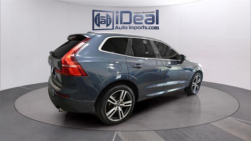 Denim Blue Metallic 2020 Volvo XC60 T6 Momentum