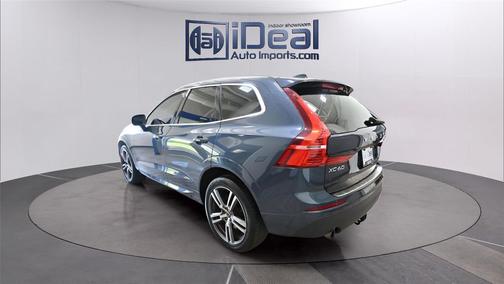Denim Blue Metallic 2020 Volvo XC60 T6 Momentum