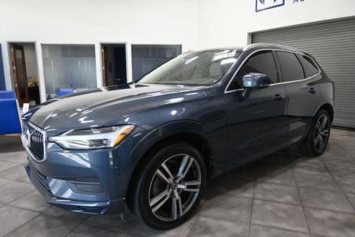 Denim Blue Metallic 2020 Volvo XC60 T6 Momentum