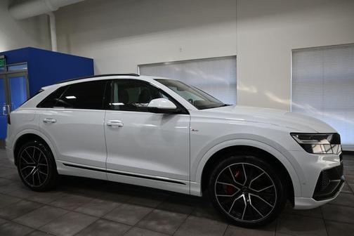 2020 Audi Q8 55 Premium Plus