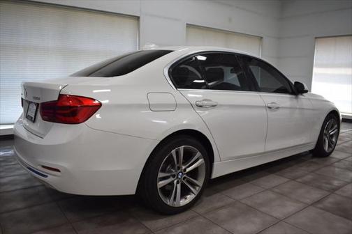 2018 BMW 330 xDrive