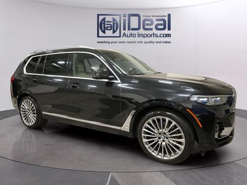 Black Sapphire Metallic 2019 BMW X7 xDrive50i