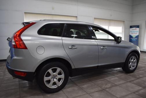 2011 Volvo XC60 3.2