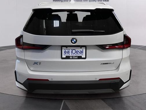Alpine White 2023 BMW X1 xDrive28i